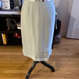 New skirt size 6